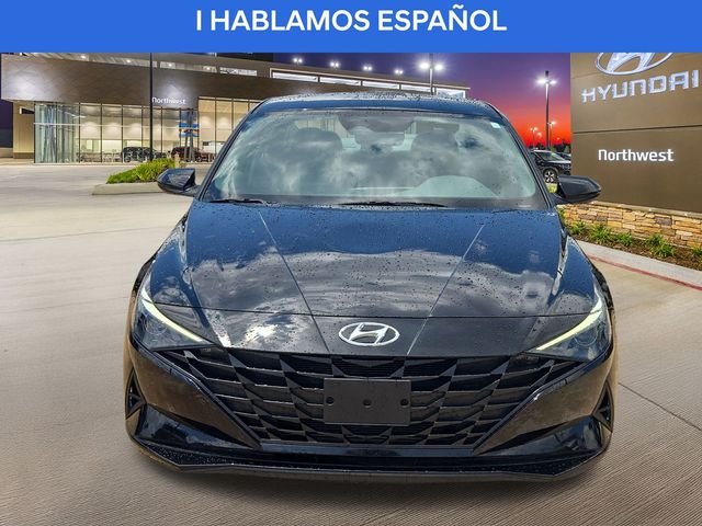 2023 Hyundai Elantra SE