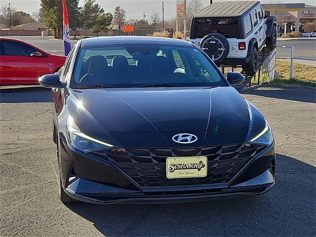 2023 Hyundai Elantra SE