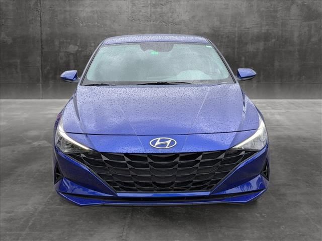 2023 Hyundai Elantra SE