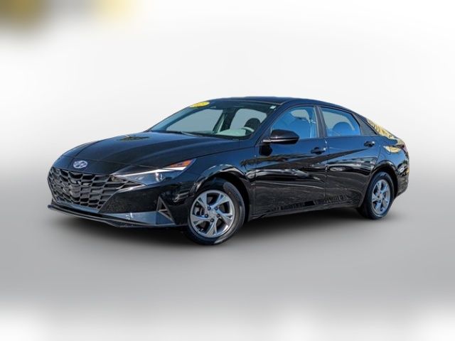 2023 Hyundai Elantra SE