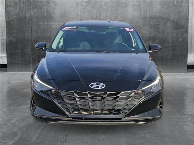 2023 Hyundai Elantra SE