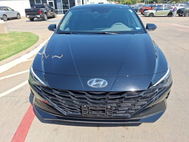 2023 Hyundai Elantra SE