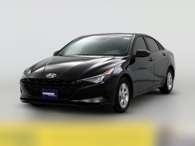 2023 Hyundai Elantra SE