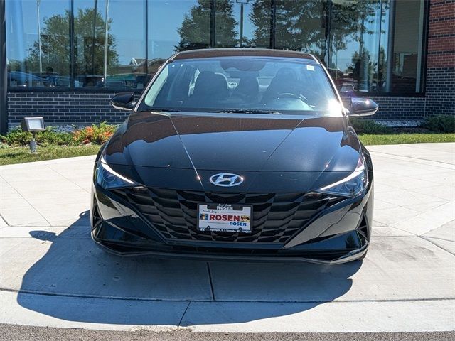 2023 Hyundai Elantra SE