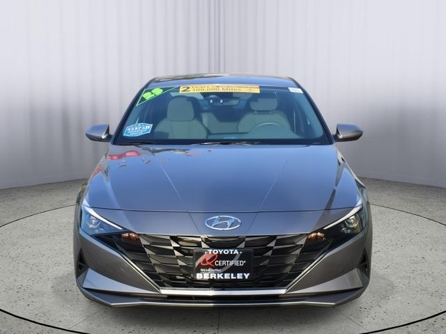 2023 Hyundai Elantra SE