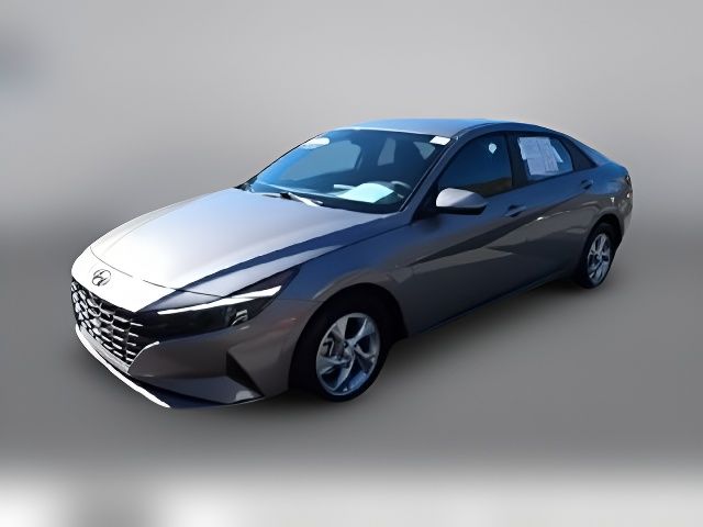2023 Hyundai Elantra SE