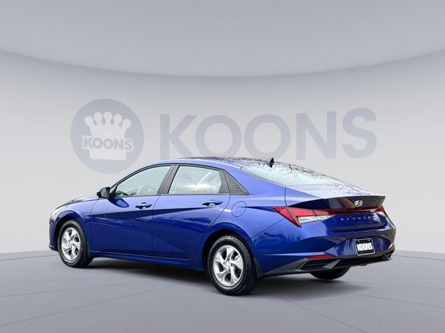 2023 Hyundai Elantra SE