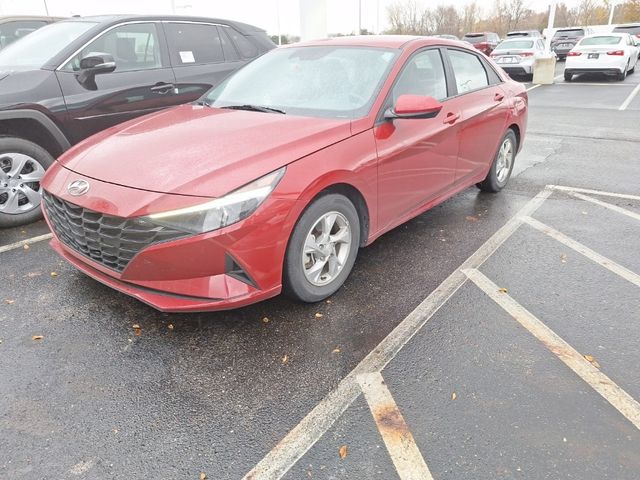 2023 Hyundai Elantra SE