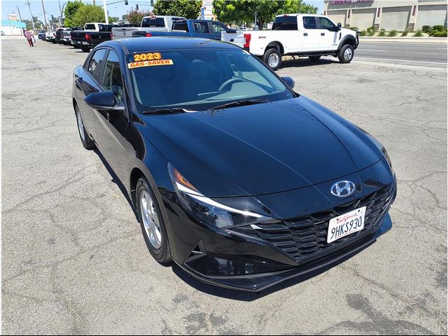 2023 Hyundai Elantra SE