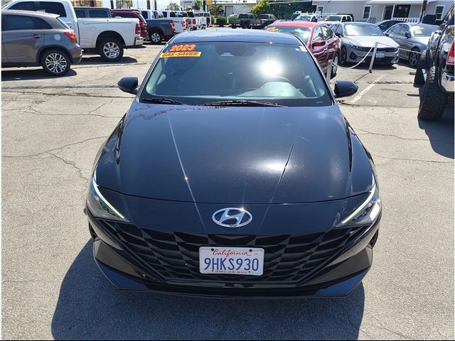 2023 Hyundai Elantra SE