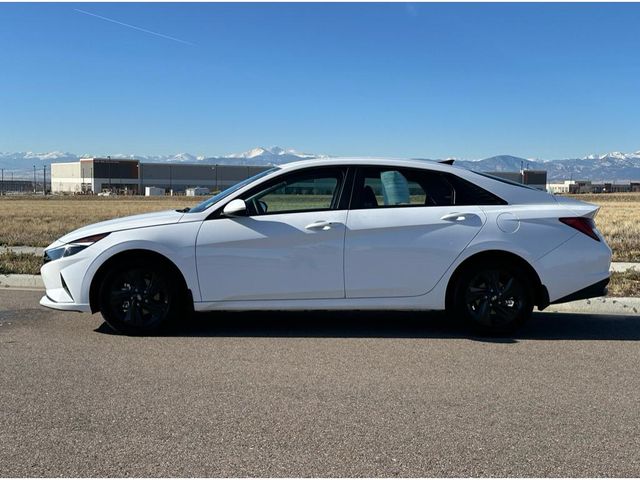 2023 Hyundai Elantra Hybrid Blue