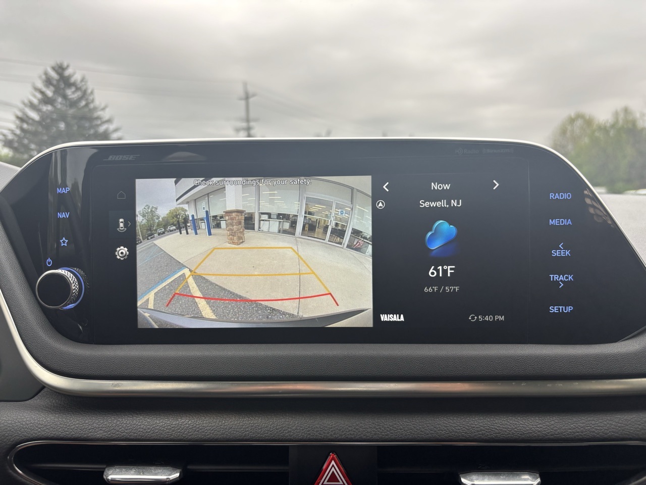 Vehicle image 18 of 20
