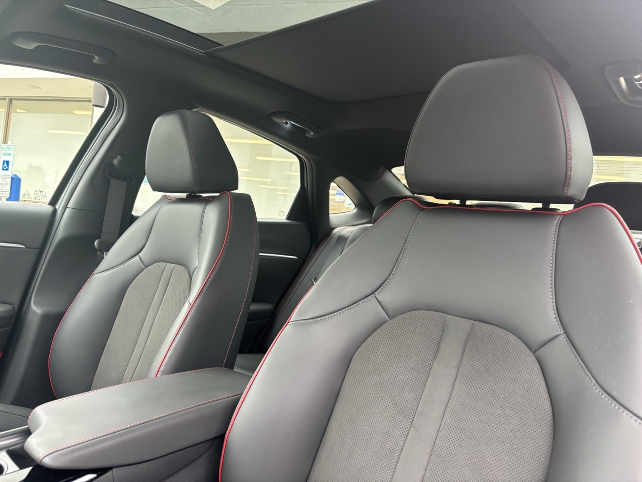 Vehicle image 8 of 20