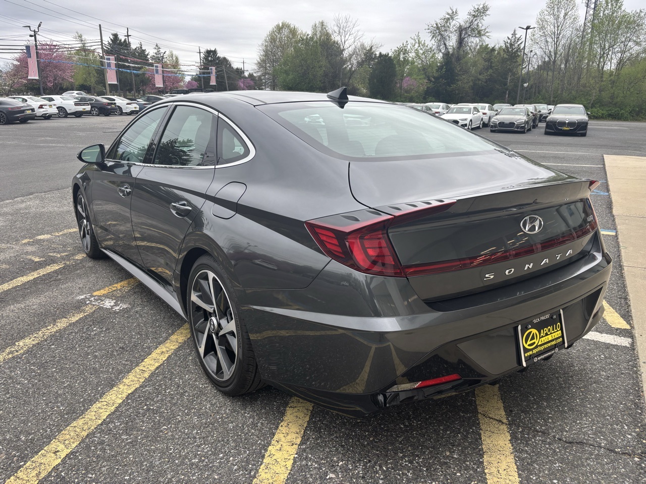 Vehicle image 4 of 20