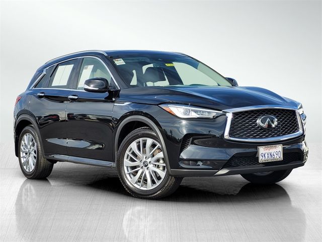 2023 INFINITI QX50 Luxe