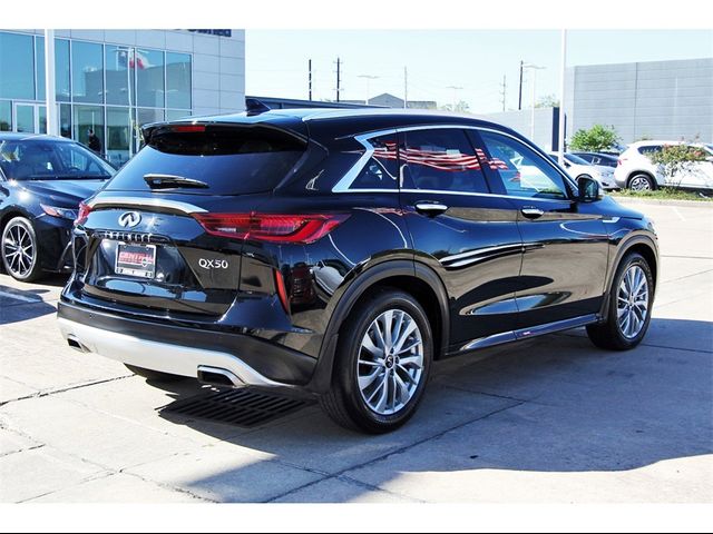 2023 INFINITI QX50 Luxe