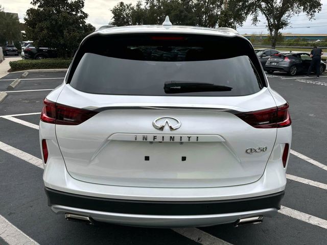 2023 INFINITI QX50 Luxe