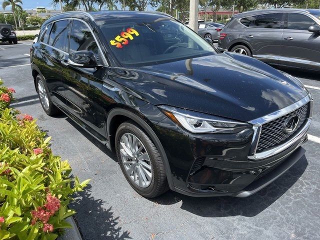 2023 INFINITI QX50 Luxe