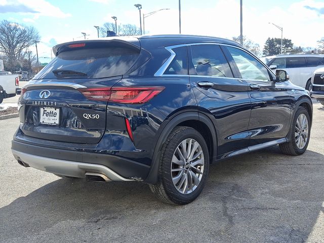 2023 INFINITI QX50 Luxe