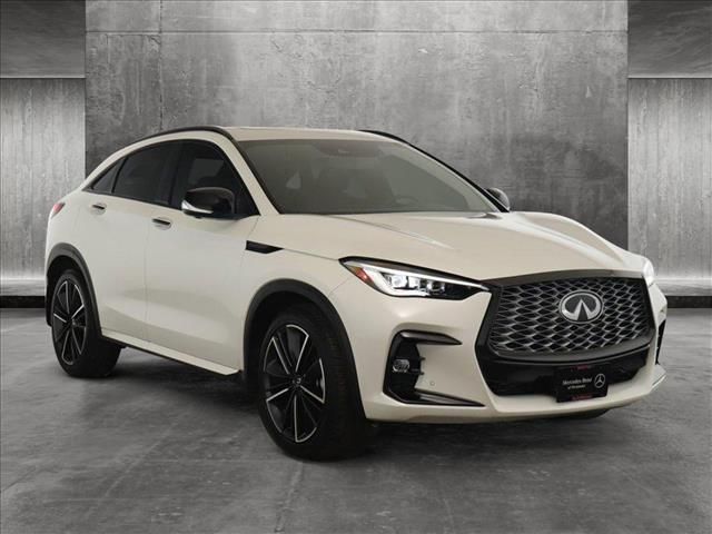 2023 INFINITI QX55 Essential