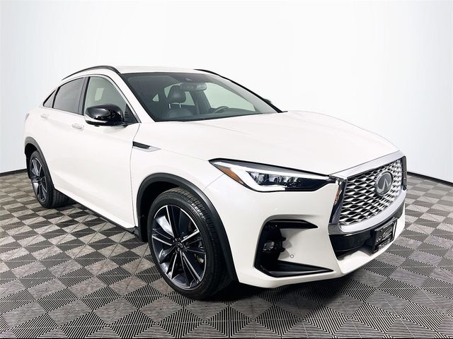 2023 INFINITI QX55 Essential