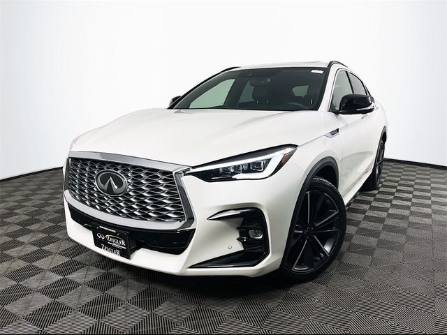 2023 INFINITI QX55 Essential