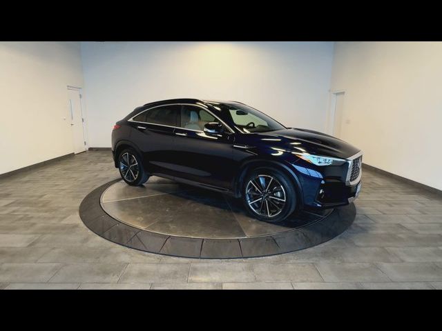 2023 INFINITI QX55 Essential