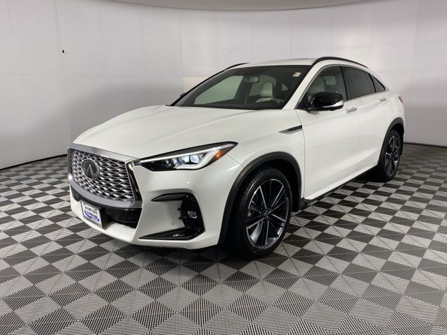 2023 INFINITI QX55 Essential