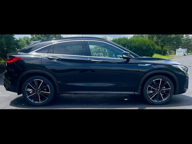 2023 INFINITI QX55 Essential