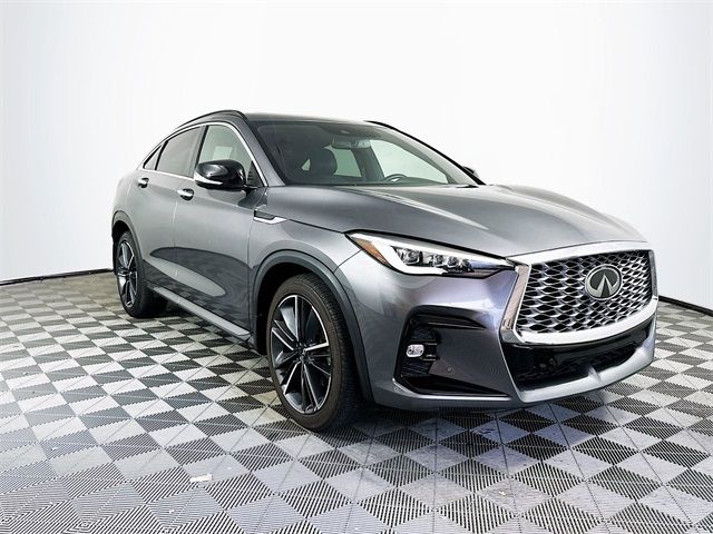 2023 INFINITI QX55 Essential