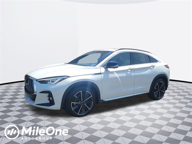 2023 INFINITI QX55 Essential