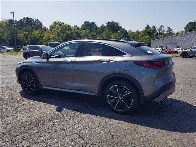 2023 INFINITI QX55 Essential