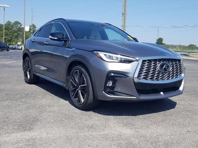 2023 INFINITI QX55 Essential