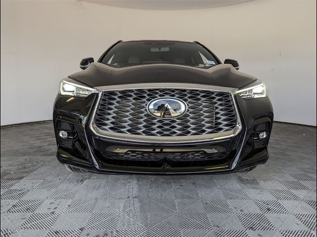 2023 INFINITI QX55 Essential