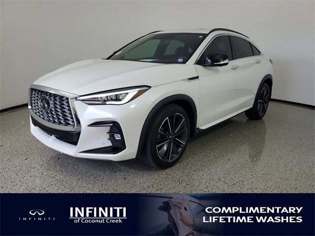 2023 INFINITI QX55 Essential