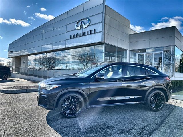 2023 INFINITI QX55 Essential