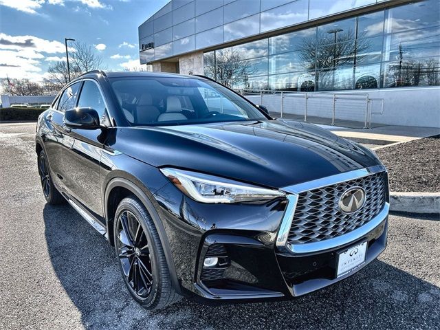 2023 INFINITI QX55 Essential