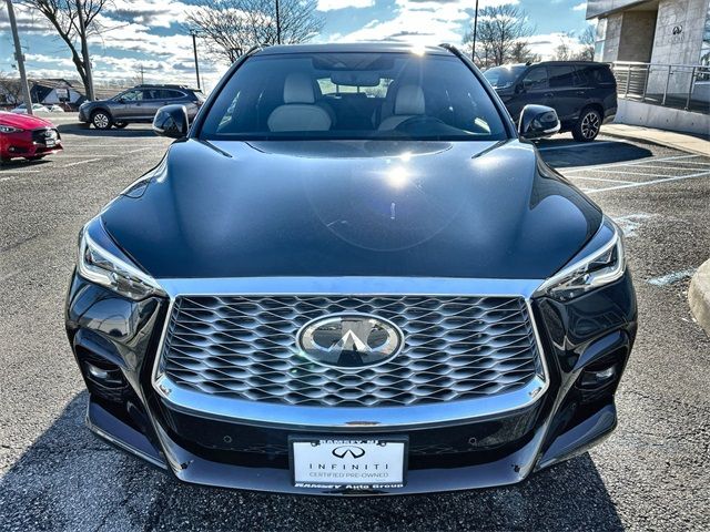 2023 INFINITI QX55 Essential