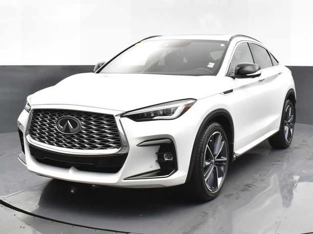 2023 INFINITI QX55 Essential