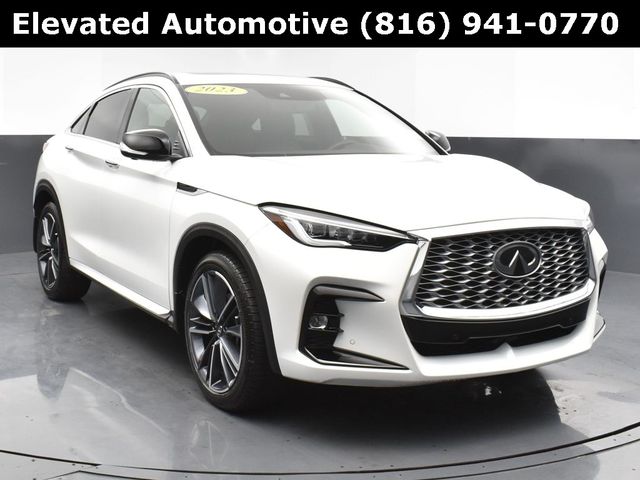 2023 INFINITI QX55 Essential