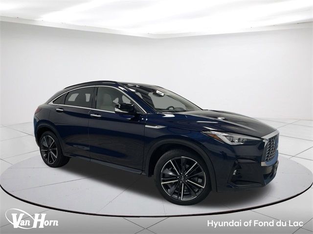 2023 INFINITI QX55 Essential