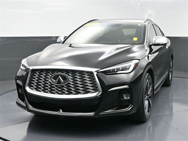 2023 INFINITI QX55 Essential