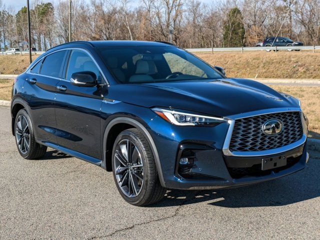 2023 INFINITI QX55 Essential