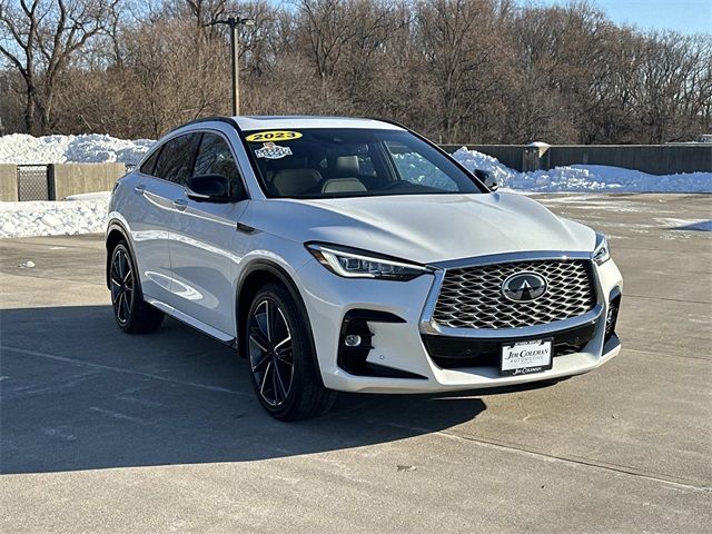 2023 INFINITI QX55 Essential