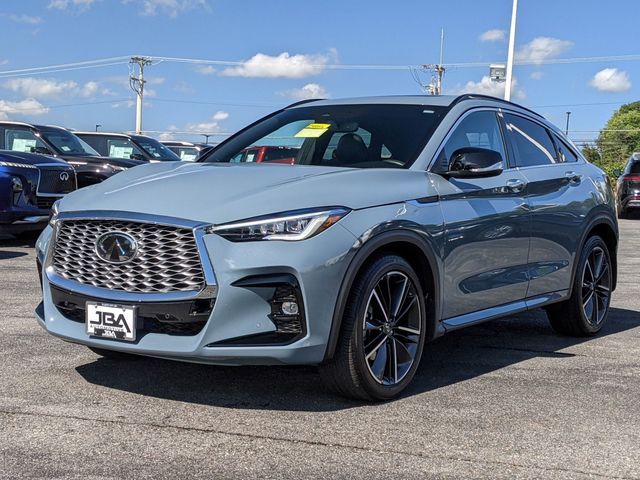 2023 INFINITI QX55 Essential