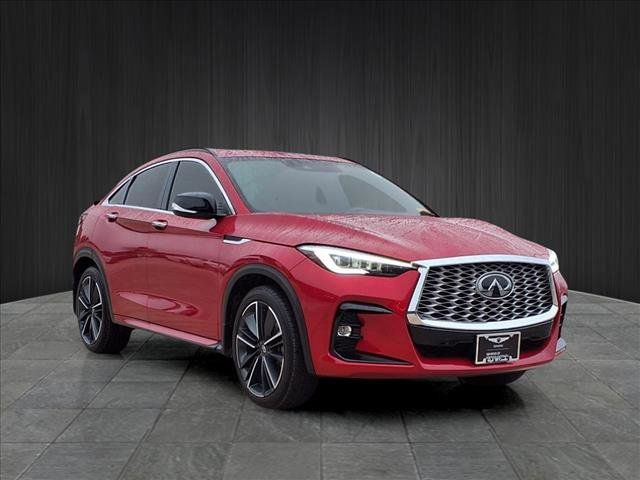 2023 INFINITI QX55 Essential