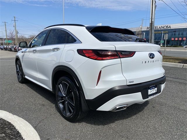 2023 INFINITI QX55 Essential