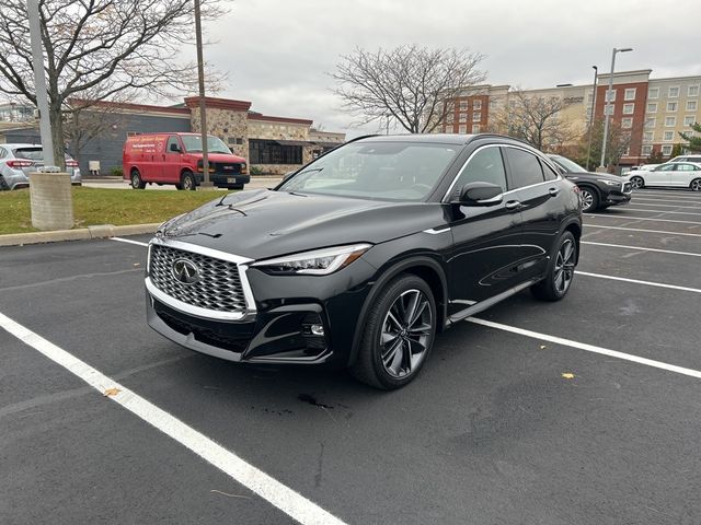 2023 INFINITI QX55 Essential