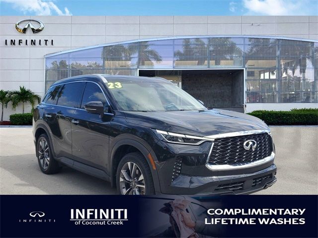 2023 INFINITI QX60 Luxe