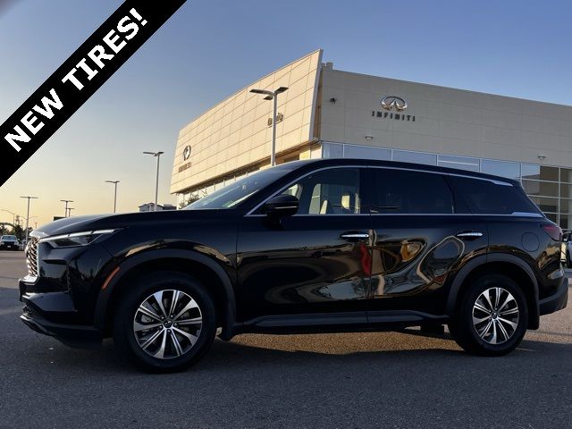 2023 INFINITI QX60 Pure